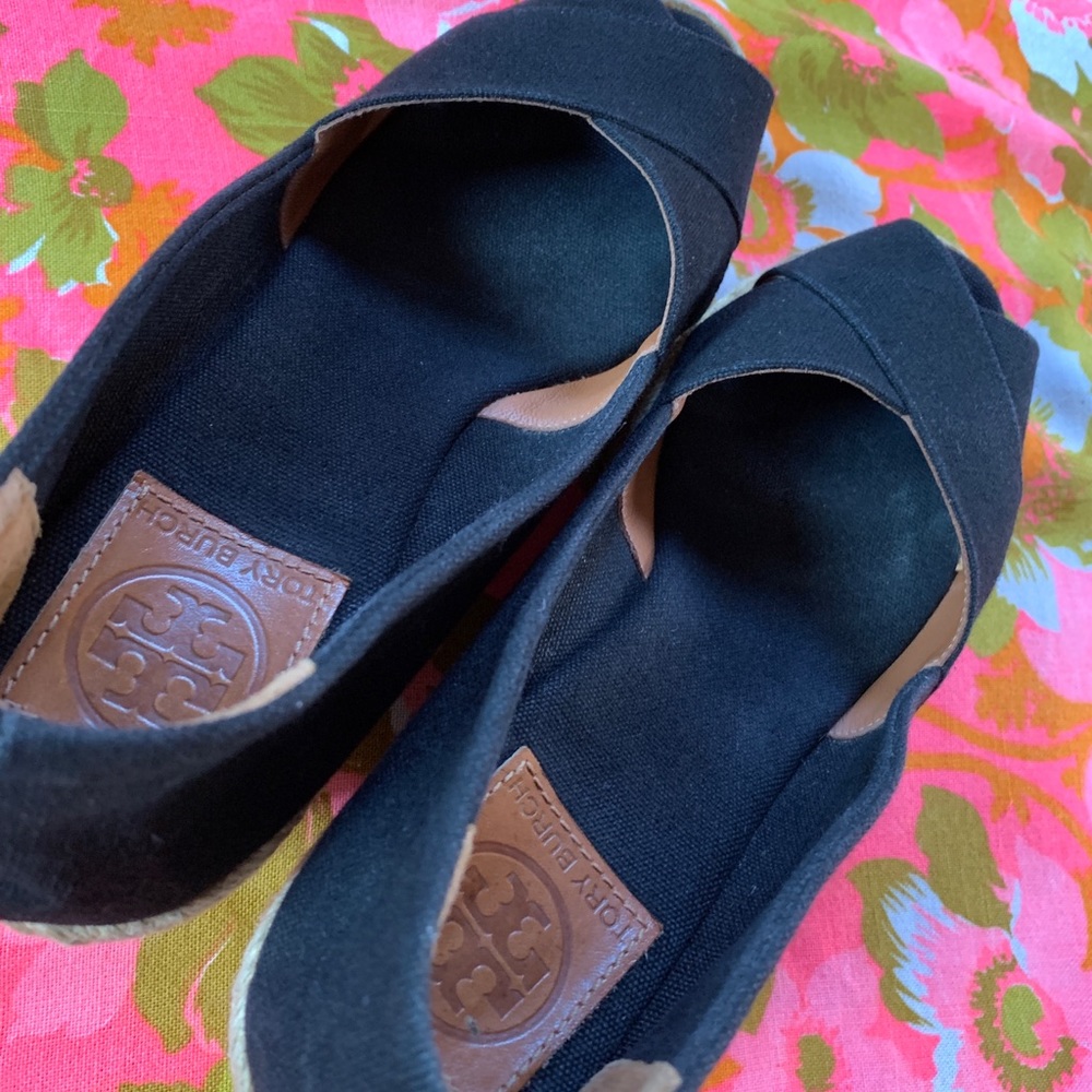 Tory Burch Filipa Wedges - Picture 8 of 8